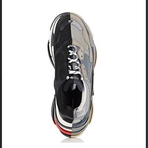 AUTHENTIC Balenciaga Split Triple S Sneaker